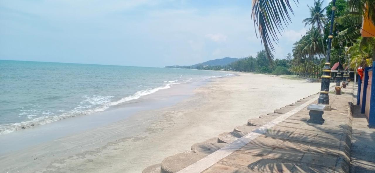 Beit Azzahra Private Pool Villa At Pantai Batu Hitam クアンタン エクステリア 写真