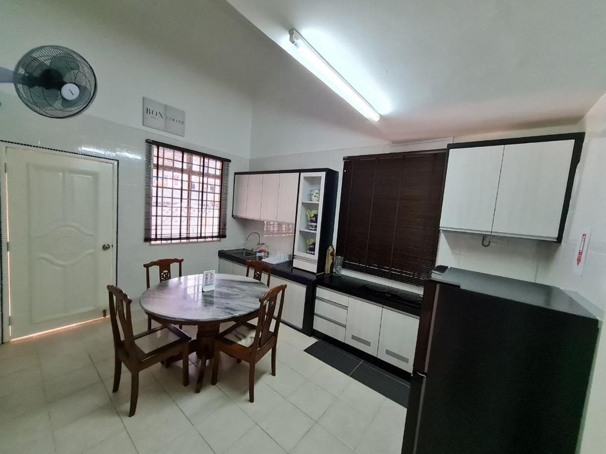 Beit Azzahra Private Pool Villa At Pantai Batu Hitam クアンタン エクステリア 写真